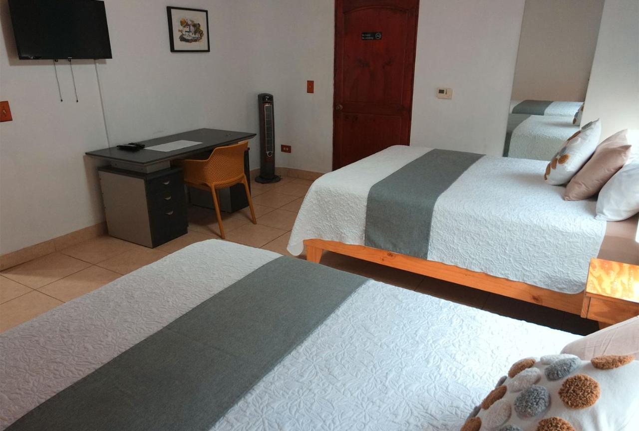 Trebol Amarillo Bed & Breakfast Escazú Exterior foto