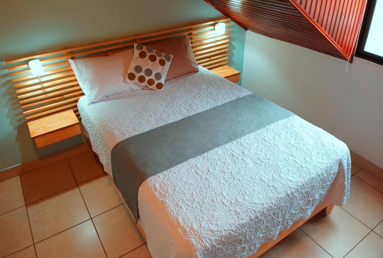 Trebol Amarillo Bed & Breakfast Escazú Exterior foto
